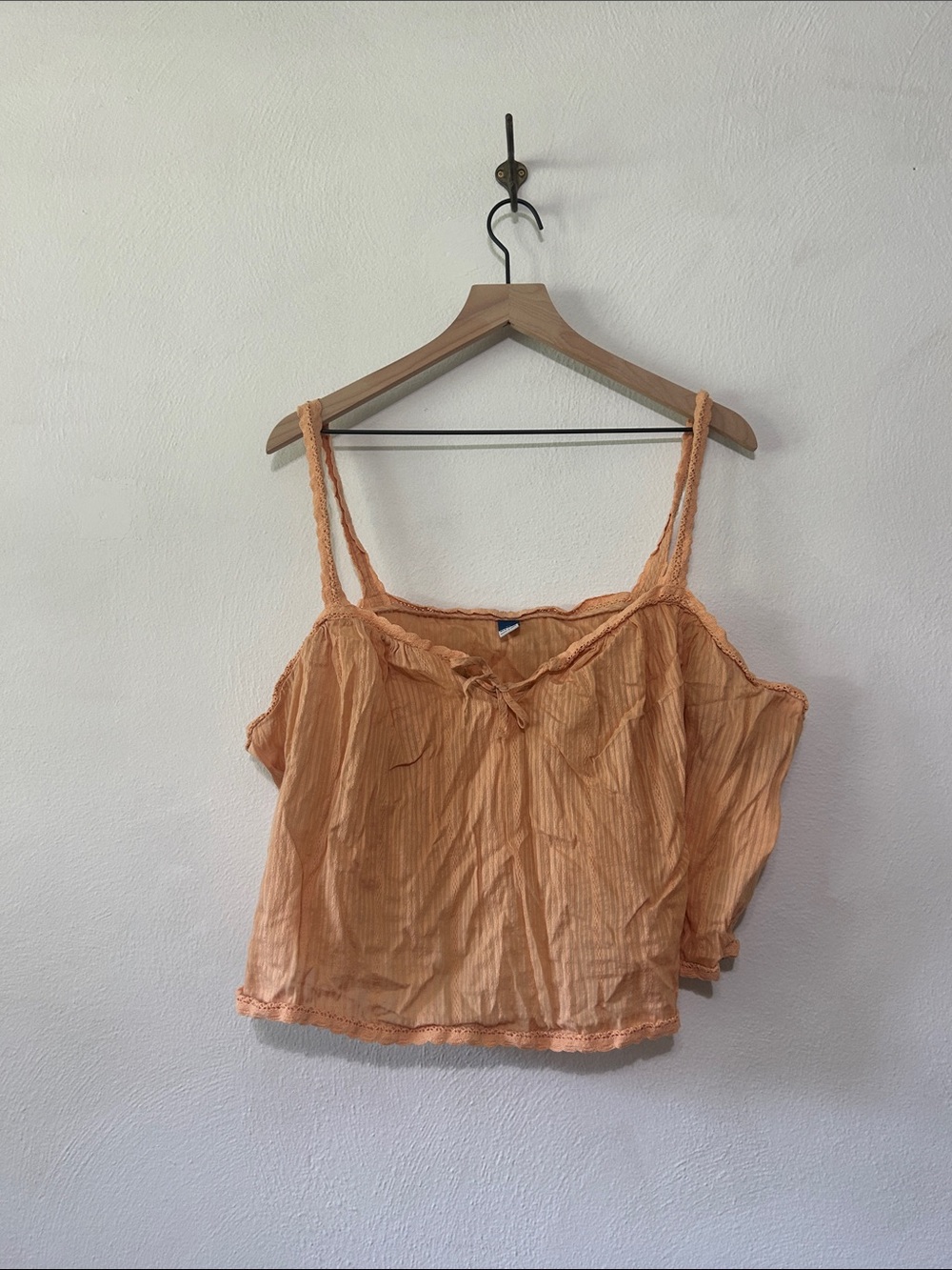 Old Navy Peach Tie-Front Spaghetti Strap Lace Camisole Tank Top